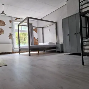https://bb-t-kloaster-kamer-de-fabriek.eindhoven-hotels.net