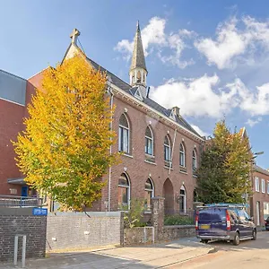 https://klooster-mariadal.eindhoven-hotels.net