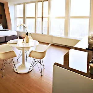 https://ams-suites.amsterdamhotelsnl.com